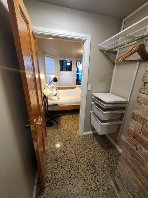 Koru Flat Apartamento Dunedin Exterior foto